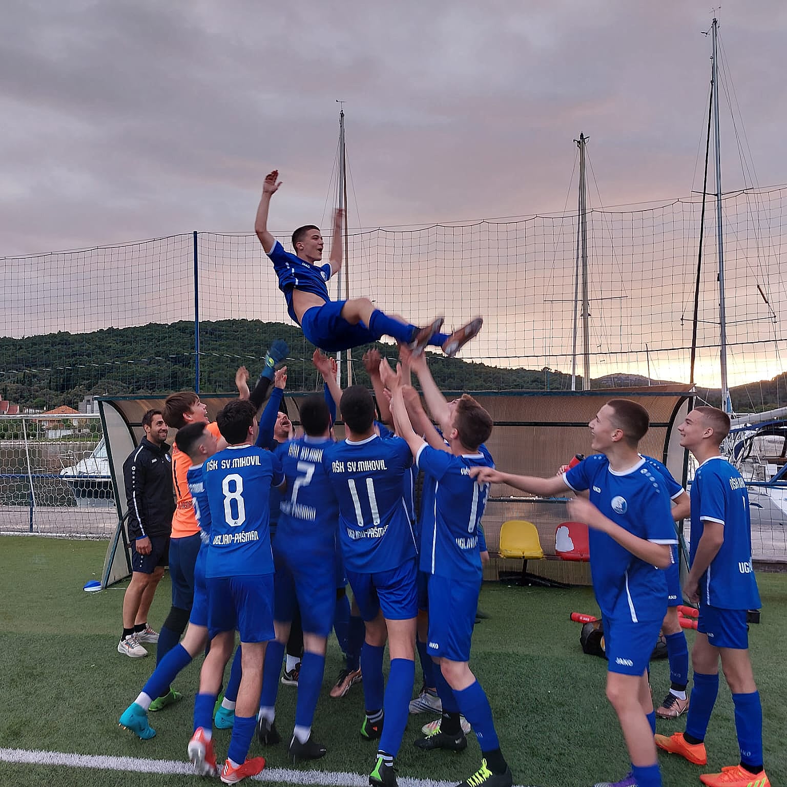 Novi preokret kadeta, pobjede tića i papalina i poraz pionira